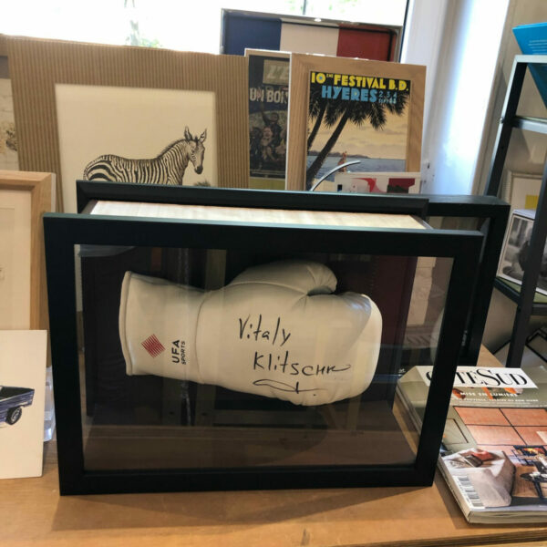 encadrement gant boxe sport