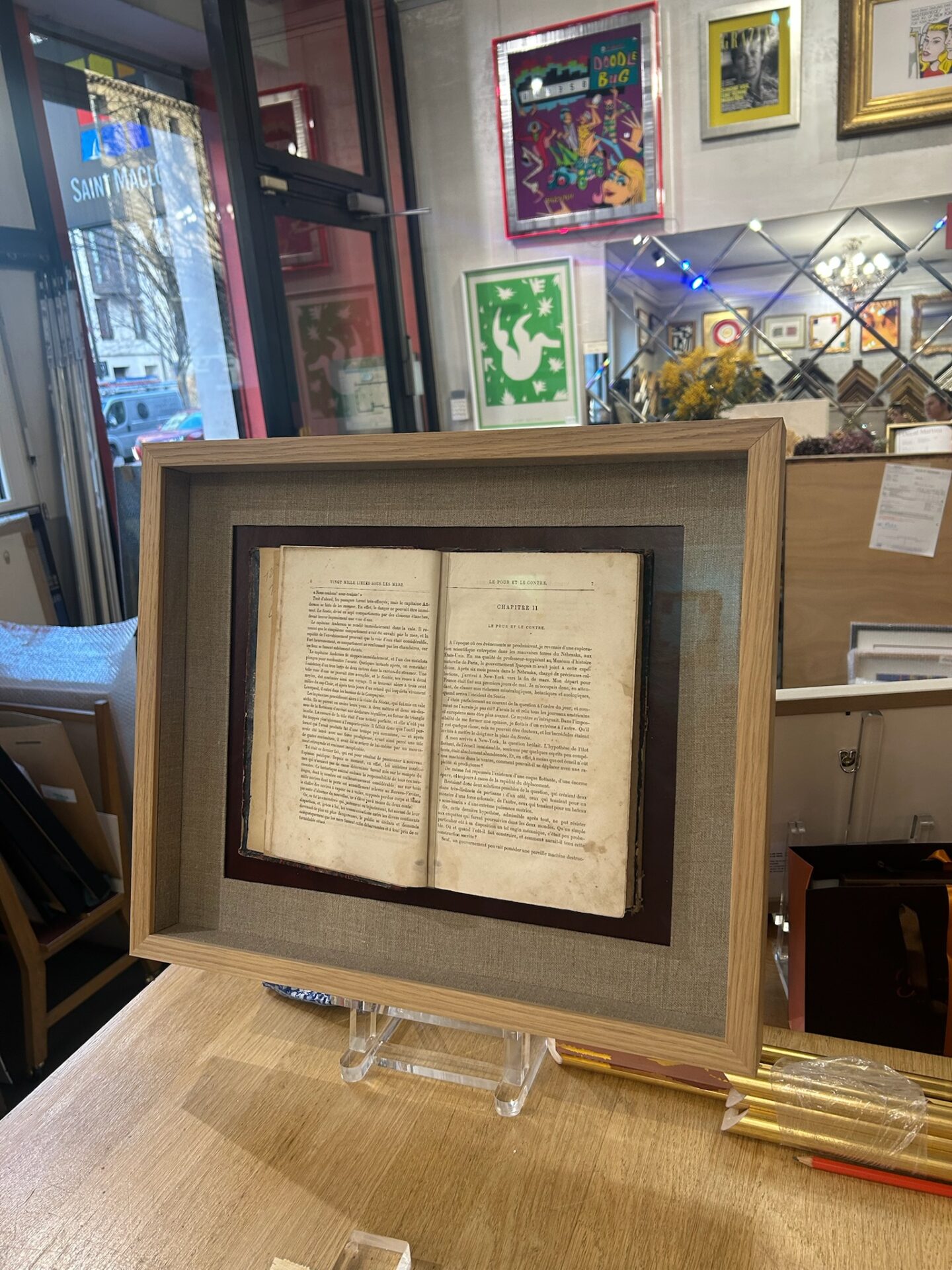 encadrement objet livre ancien